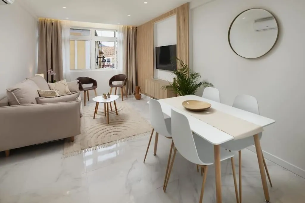 Apartamento Moderno Y Bien Ubicado Málaga
